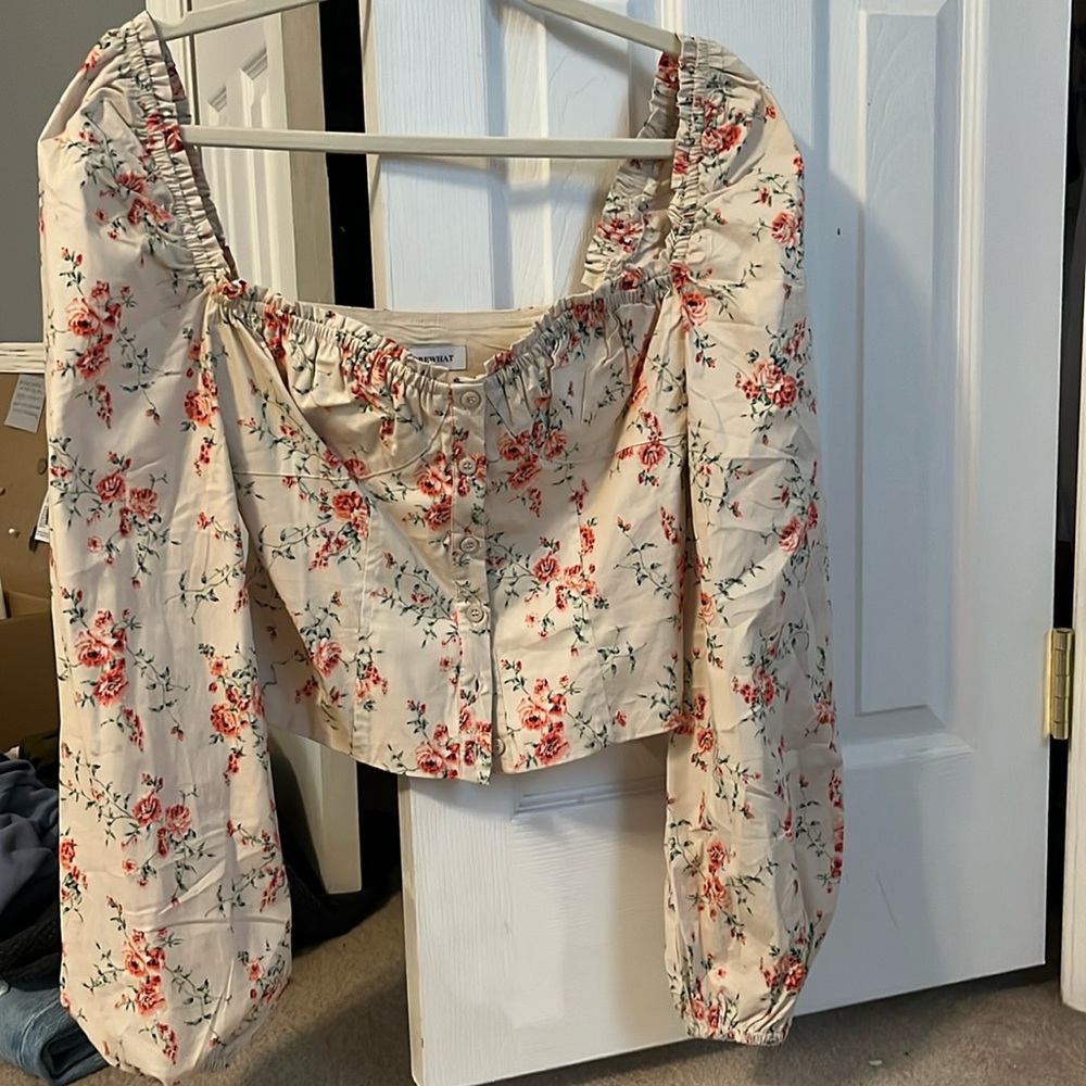 NWT WeWoreWhat Floral Ruched Cup Top